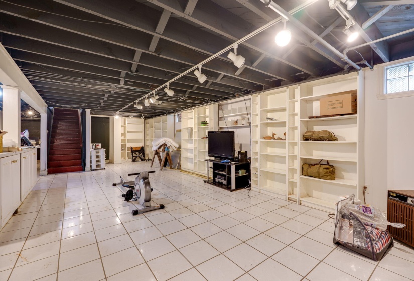 44-web-or-mls-6825-peters-pike