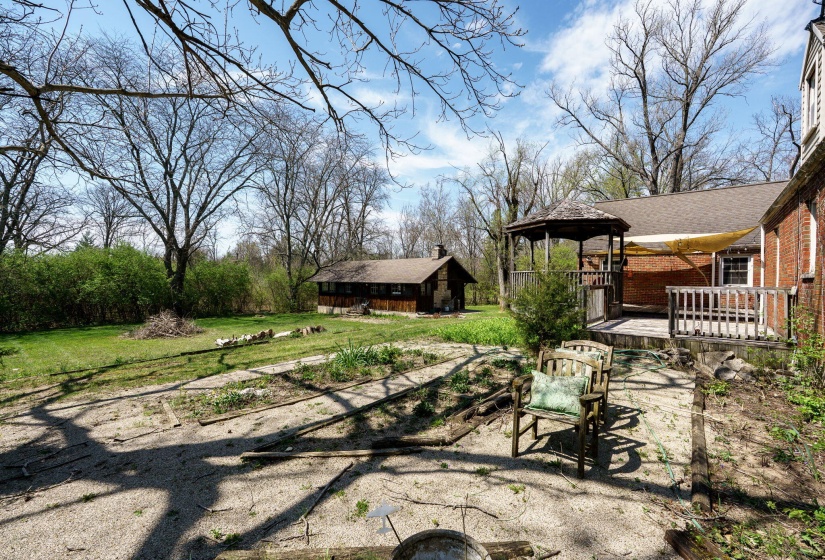 72-web-or-mls-6825-peters-pike