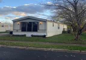 5646 Springfield-Urbana Pike, Urbana, Ohio 43078, 2 Bedrooms Bedrooms, ,2 BathroomsBathrooms,Residential,For Sale,Springfield-Urbana,1035722