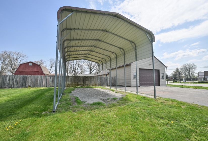 Covered Car port