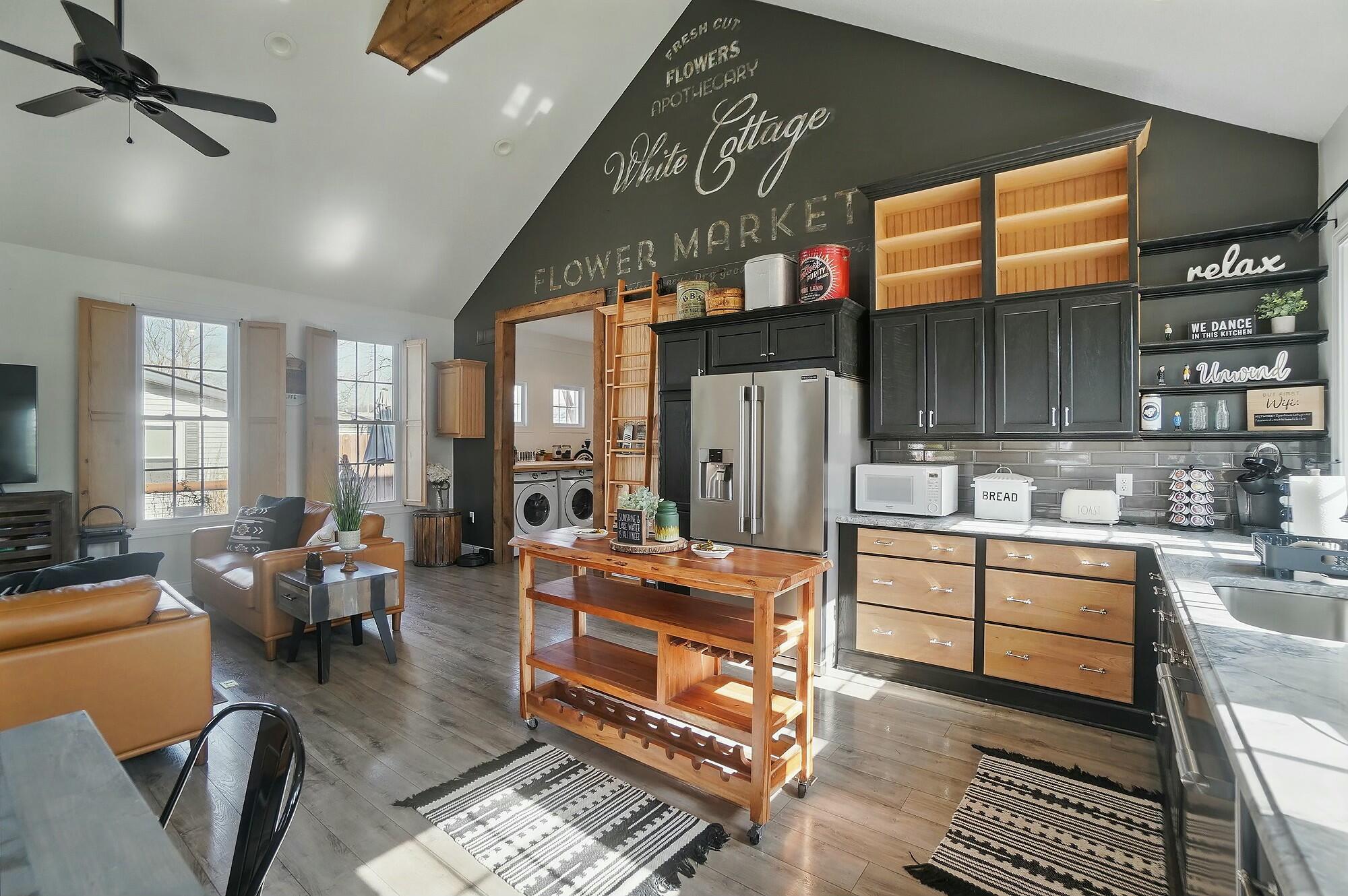9436 Cottonwood Drive, Huntsville, Ohio 43324