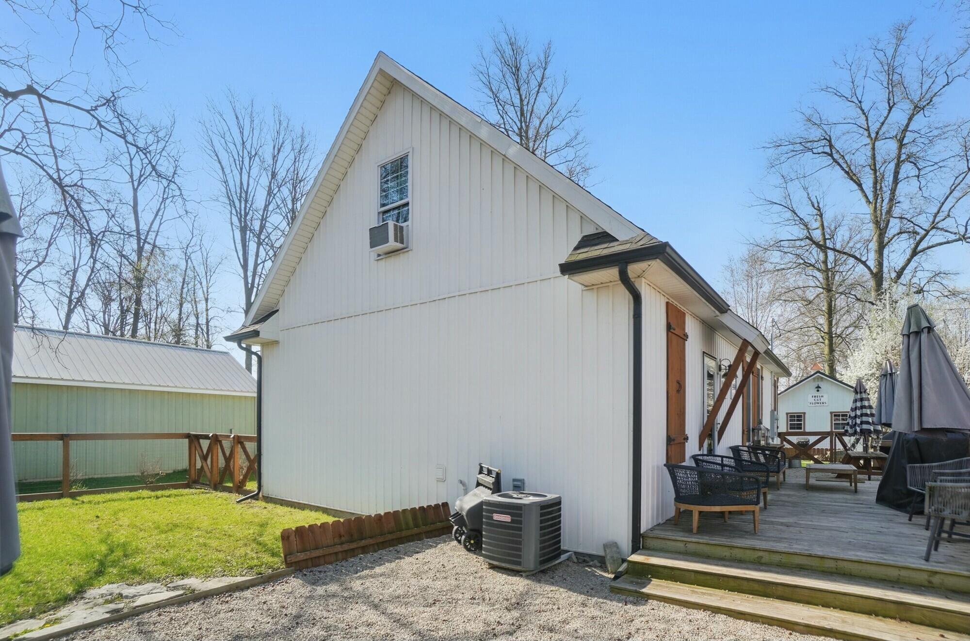 9436 Cottonwood Drive, Huntsville, Ohio 43324