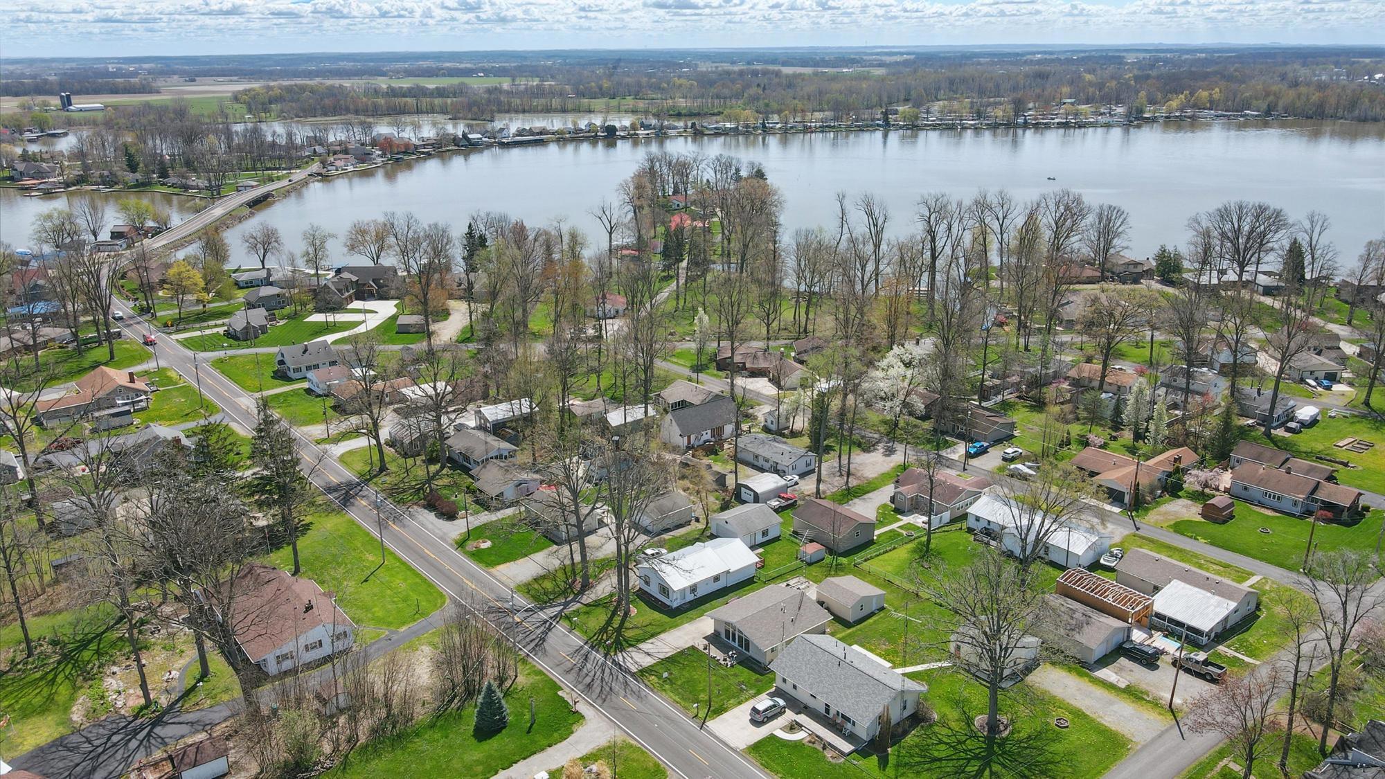 9436 Cottonwood Drive, Huntsville, Ohio 43324