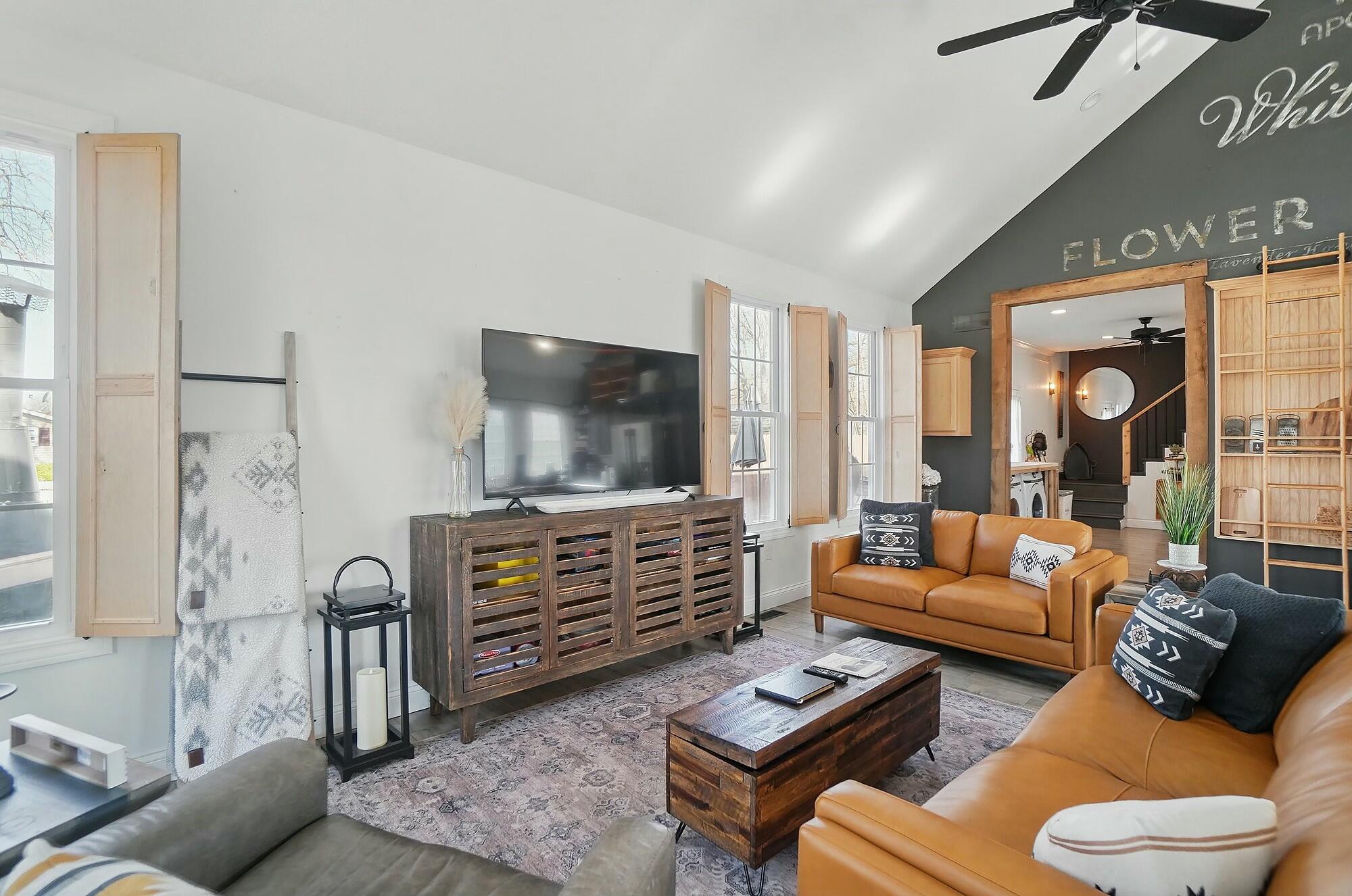 9436 Cottonwood Drive, Huntsville, Ohio 43324