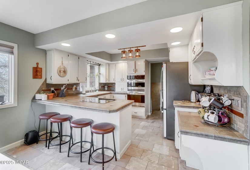613 Canyon Drive, Lima, Ohio, 5 Bedrooms Bedrooms, ,3 BathroomsBathrooms,Residential,For Sale,Canyon,306556
