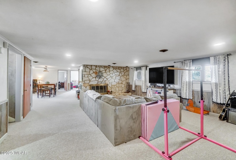 613 Canyon Drive, Lima, Ohio, 5 Bedrooms Bedrooms, ,3 BathroomsBathrooms,Residential,For Sale,Canyon,306556