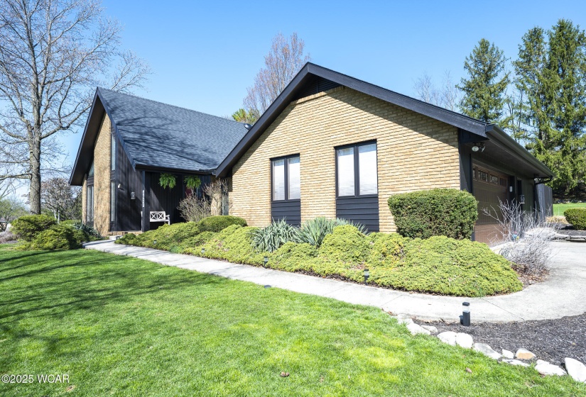 1321 Dakota Road, Bellefontaine, Ohio, 3 Bedrooms Bedrooms, ,2 BathroomsBathrooms,Residential,For Sale,Dakota,306787