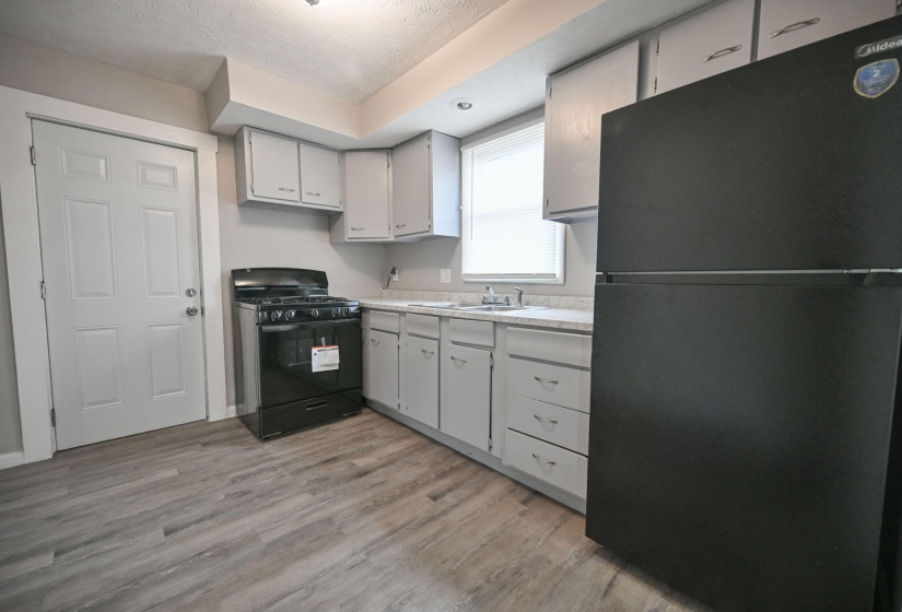 20250421-412 Dayton Ave-0012