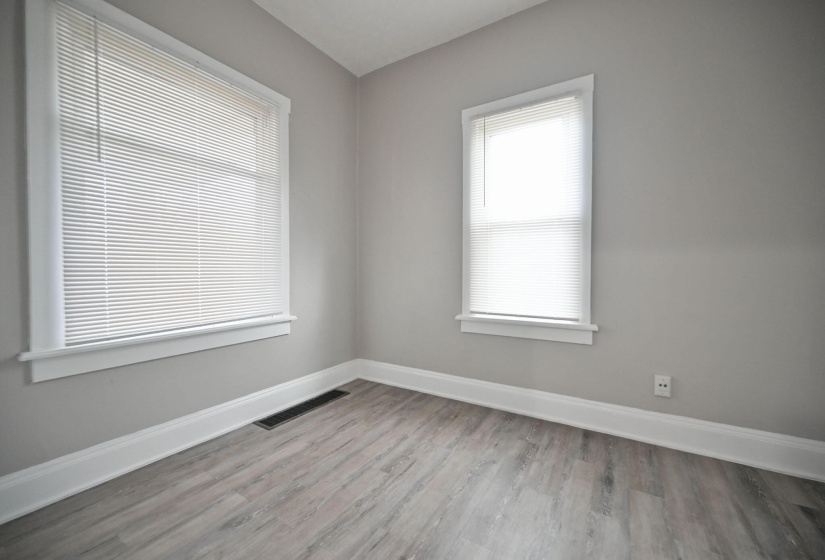 20250421-412 Dayton Ave-0010