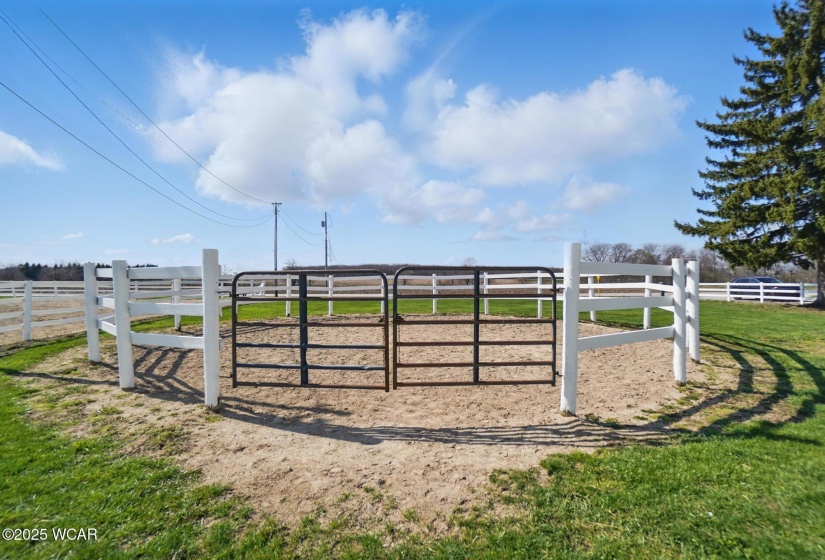 19030 County Road 7, Findlay, Ohio, 3 Bedrooms Bedrooms, ,2 BathroomsBathrooms,Residential,For Sale,County Road 7,306833