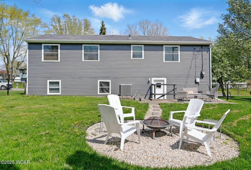 1460 Loch Loman Way, Lima, Ohio, 3 Bedrooms Bedrooms, ,2 BathroomsBathrooms,Residential,For Sale,Loch Loman,306837