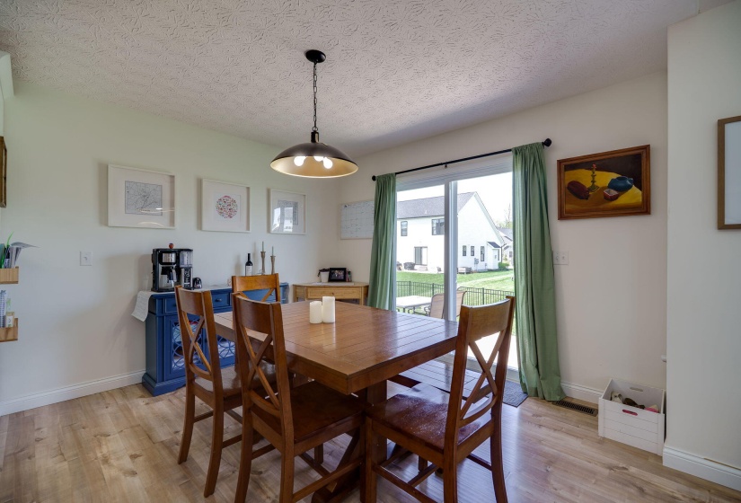 11-web-or-mls-2755-douglas-dr