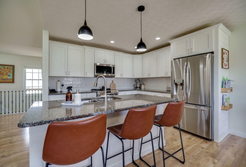12-web-or-mls-2755-douglas-dr