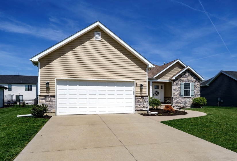 3-web-or-mls-2755-douglas-dr
