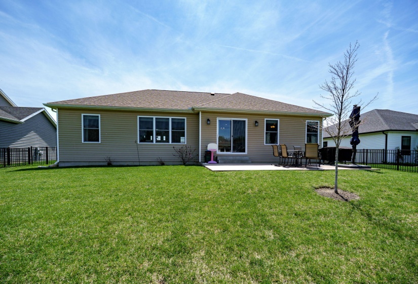 39-web-or-mls-2755-douglas-dr