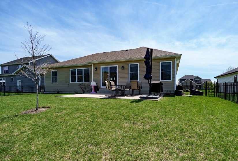 40-web-or-mls-2755-douglas-dr