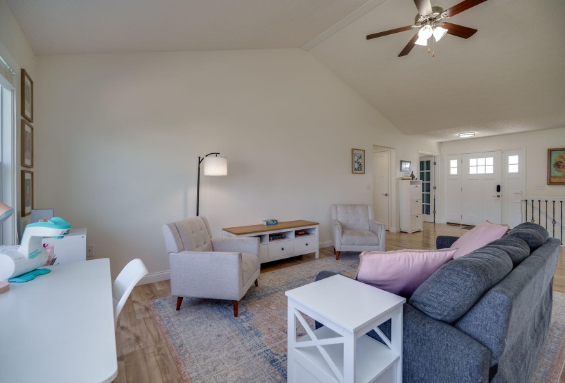9-web-or-mls-2755-douglas-dr