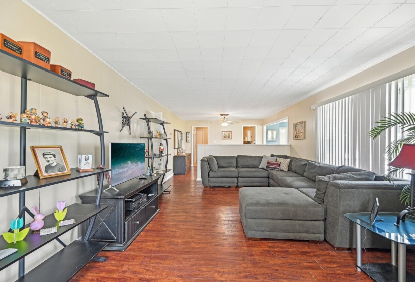 1-web-or-mls-College St-2204-006