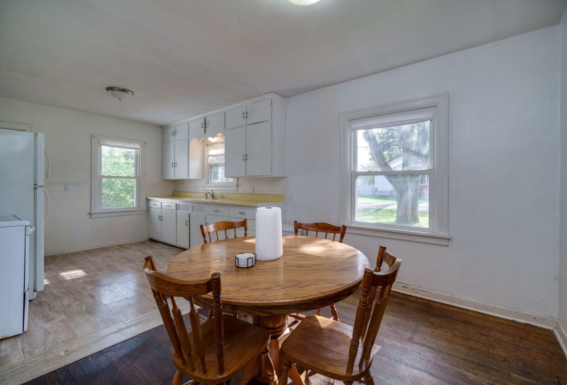 36-web-or-mls-1661-n-central-dr
