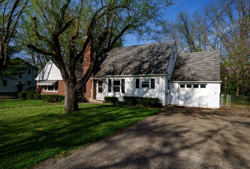 5-web-or-mls-1661-n-central-dr