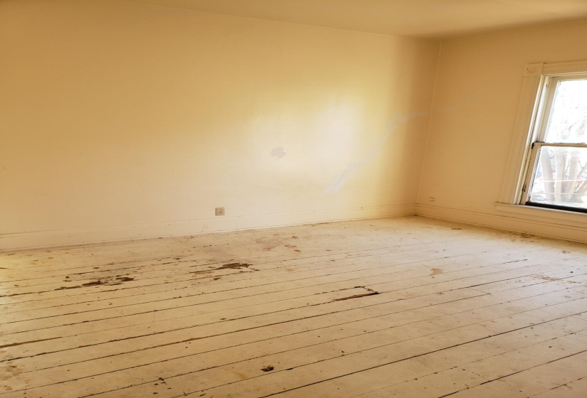 room up 2