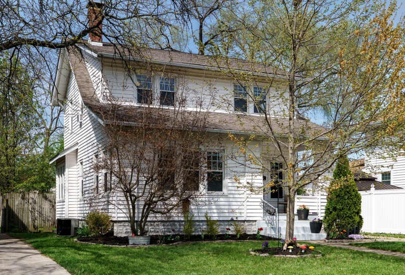 2-web-or-mls-146-s-kensington-pl