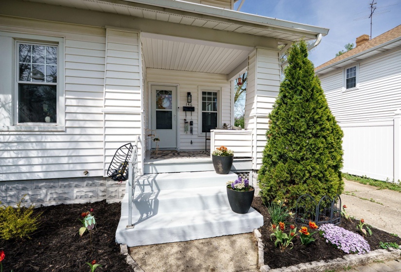 6-web-or-mls-146-s-kensington-pl