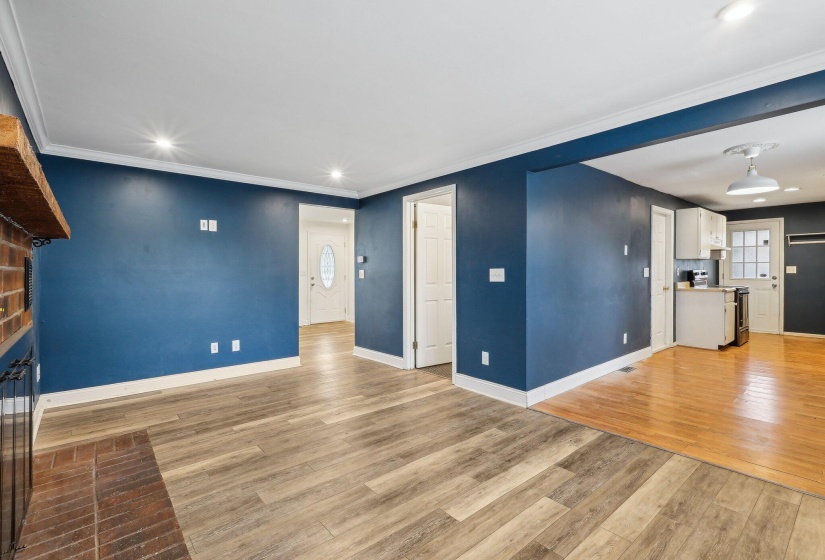 11-web-or-mls-Indian Bluff Cir-1504-011
