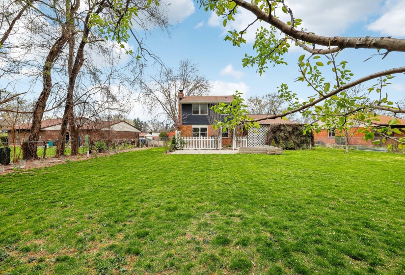 34-web-or-mls-Indian Bluff Cir-1504-034