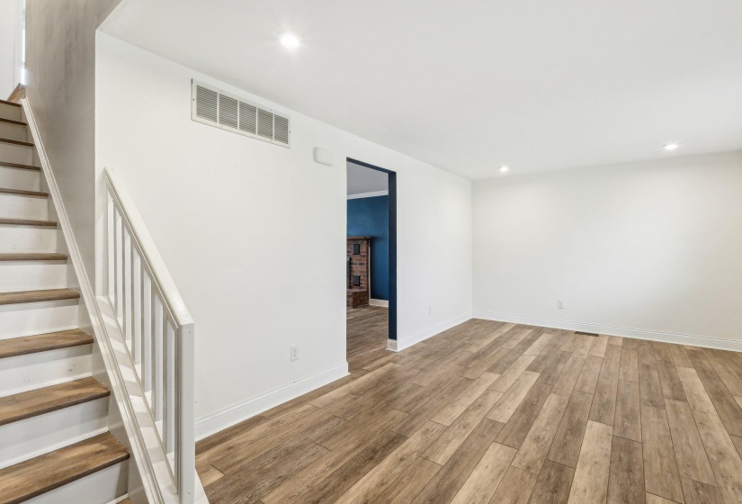 7-web-or-mls-Indian Bluff Cir-1504-007