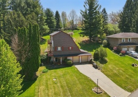 680 Suncrest Drive, Springfield, Ohio 45503, 4 Bedrooms Bedrooms, ,2 BathroomsBathrooms,Residential,For Sale,Suncrest,1038260