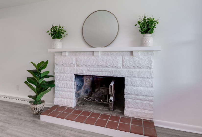 11-web-or-mls-2546-casey-dr