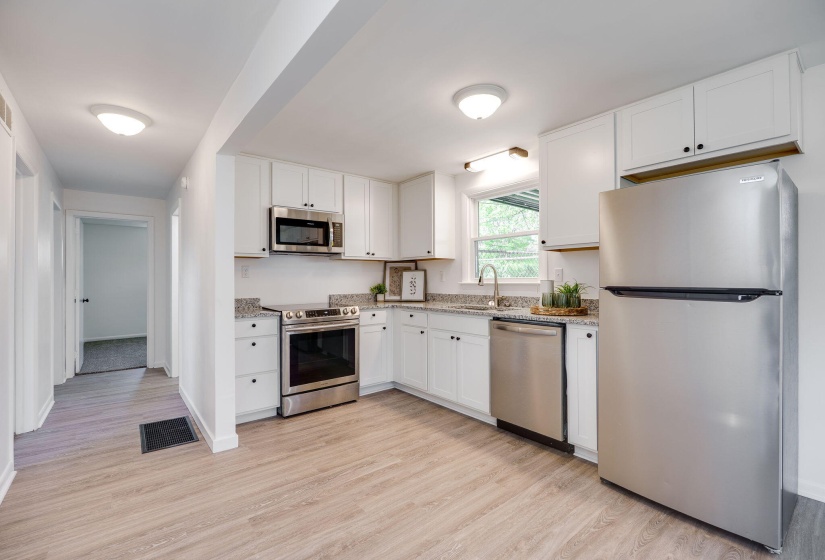 15-web-or-mls-2546-casey-dr