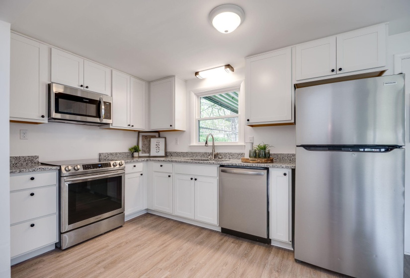 17-web-or-mls-2546-casey-dr