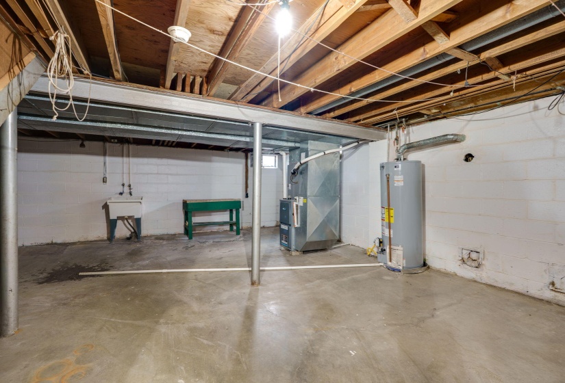 31-web-or-mls-2546-casey-dr
