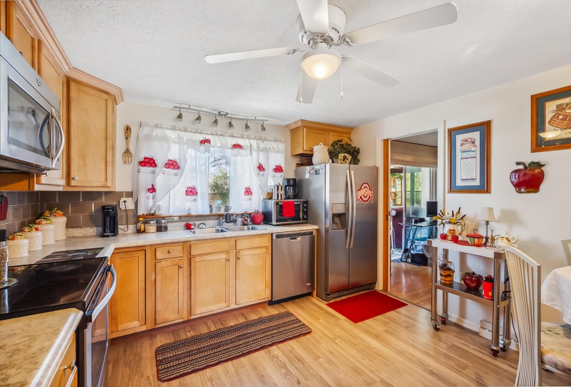 26-web-or-mls-2430 Northmoor Dr-126