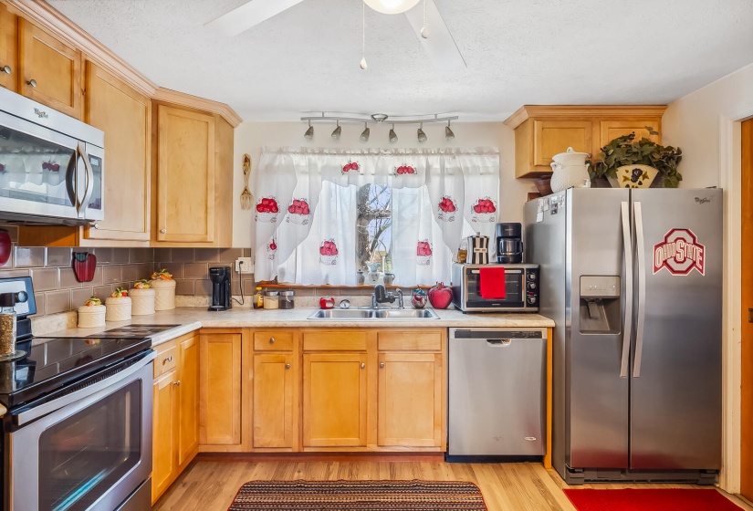 27-web-or-mls-2430 Northmoor Dr-127