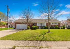2430 Northmoor Drive, Springfield, Ohio 45503, 3 Bedrooms Bedrooms, ,2 BathroomsBathrooms,Residential,For Sale,Northmoor,1038141