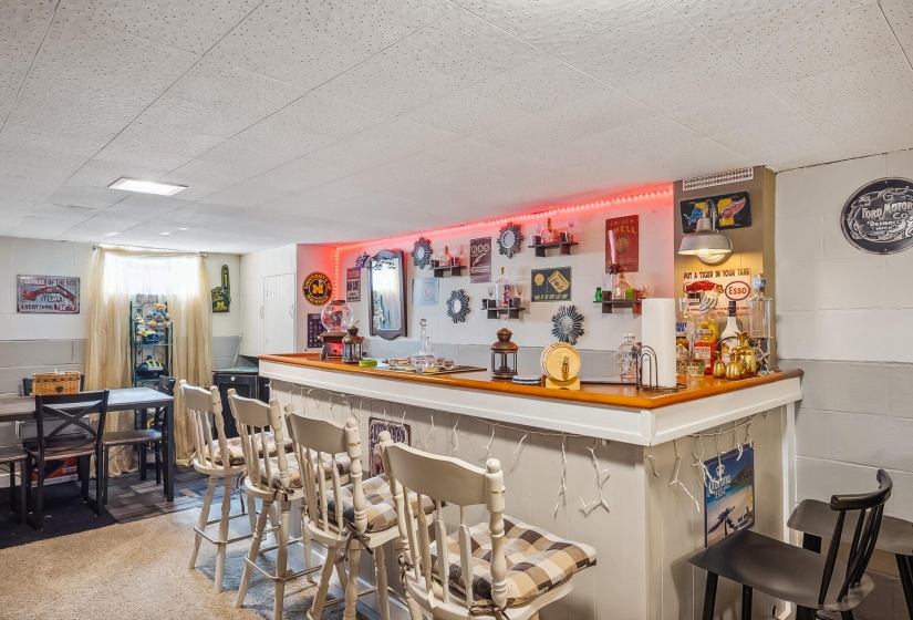 43-web-or-mls-2430 Northmoor Dr-143