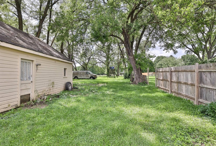 022-Yard