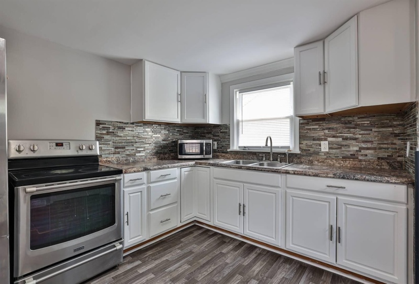 008-Kitchen-2