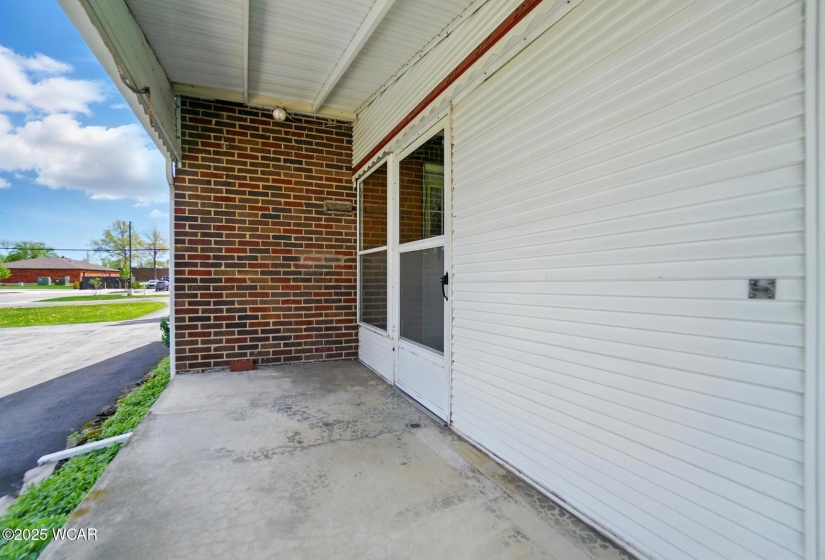 635 Close Avenue, Lima, Ohio, 2 Bedrooms Bedrooms, ,1 BathroomBathrooms,Residential,For Sale,Close,306861