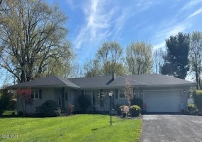 11950 Hillcrest Dr Drive, Kenton, Ohio, 3 Bedrooms Bedrooms, ,1 BathroomBathrooms,Residential,For Sale,Hillcrest Dr,306824