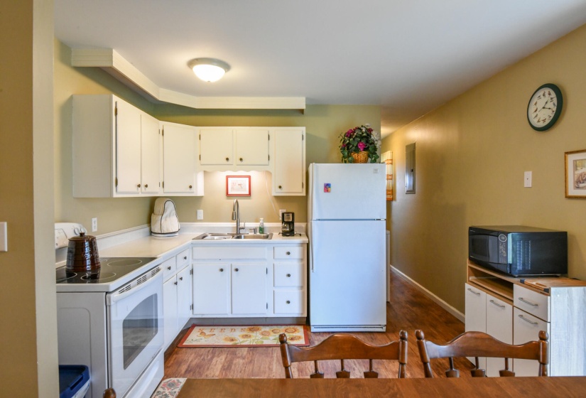 1367 Sheridan-14