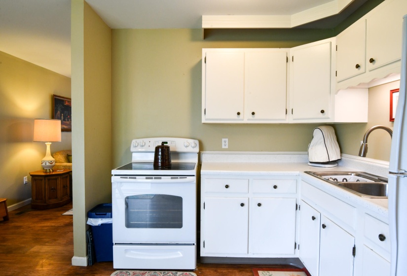 1367 Sheridan-16