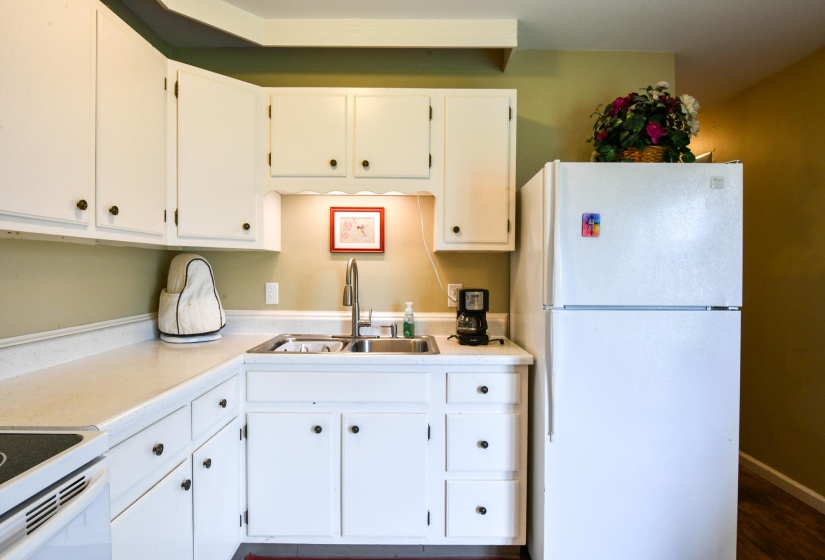 1367 Sheridan-17