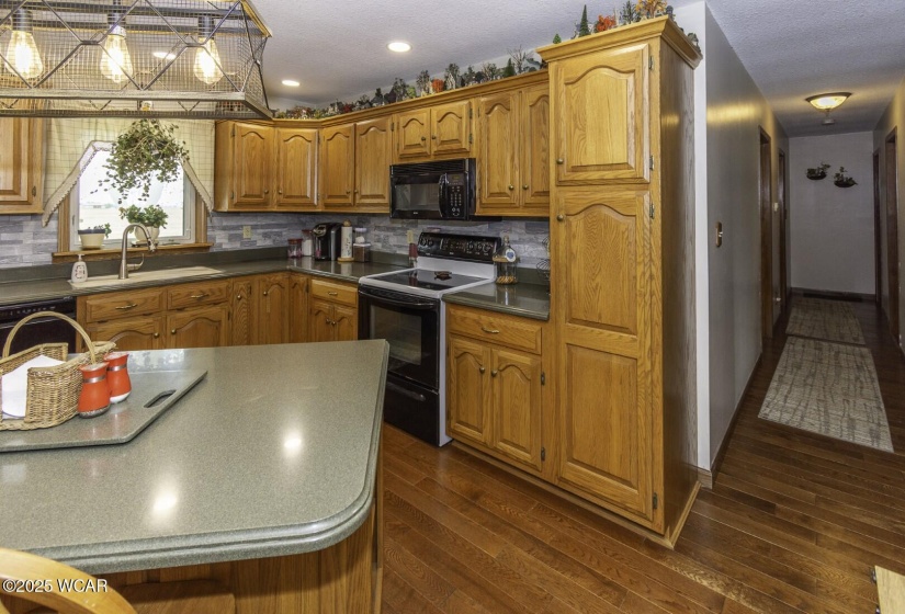 17993 Heitt Road, Waynesfield, Ohio, 3 Bedrooms Bedrooms, ,2 BathroomsBathrooms,Residential,For Sale,Heitt,306864
