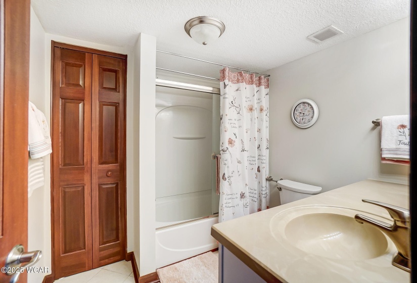 1755 Shawnee Road, Lima, Ohio, 2 Bedrooms Bedrooms, ,2 BathroomsBathrooms,Residential,For Sale,Shawnee,306800