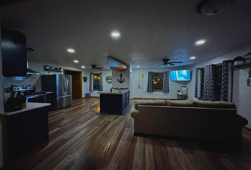Kitchen & Livingroom