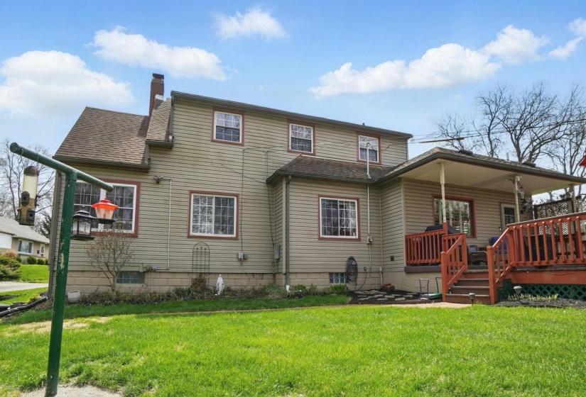 404 E Roseland Avenue